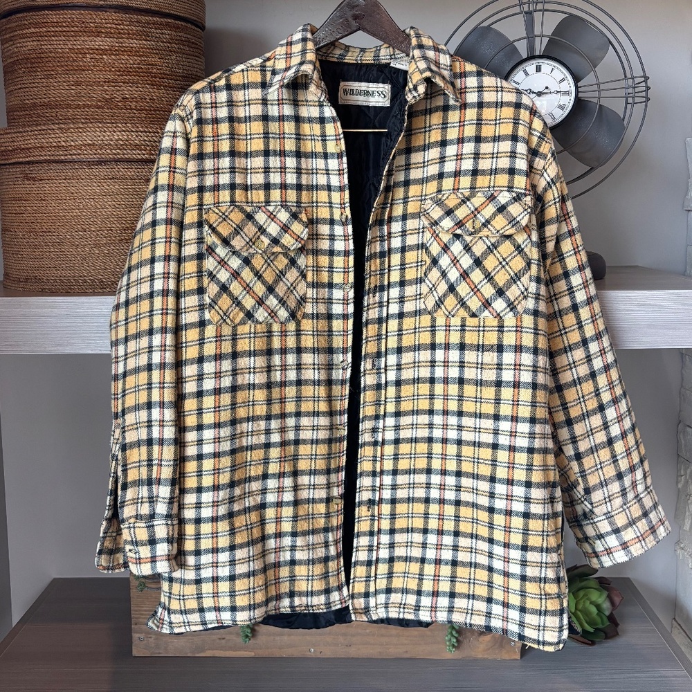 Wilderness Vintage Insulated Flannel Shirt Jacket (M)